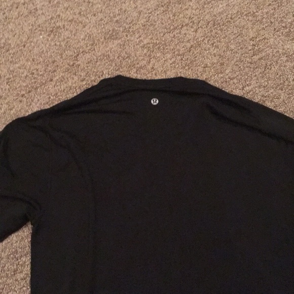 *Rare* Lululemon Athletica embroidered T shirt - Picture 4 of 6
